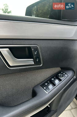 Седан Mercedes-Benz E-Class 2012 в 
