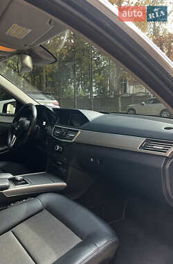 Седан Mercedes-Benz E-Class 2012 в 