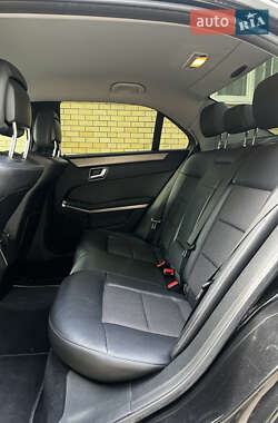 Седан Mercedes-Benz E-Class 2012 в 