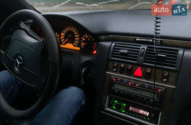 Седан Mercedes-Benz E-Class 1997 в 