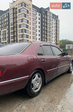 Седан Mercedes-Benz E-Class 1997 в 