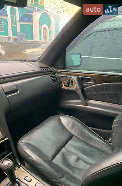 Седан Mercedes-Benz E-Class 1997 в 