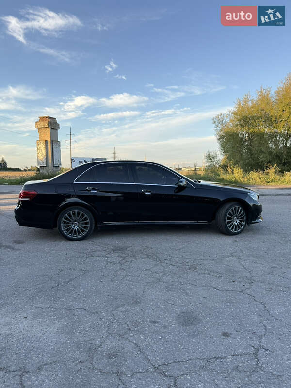 Седан Mercedes-Benz E-Class 2015 в Львове