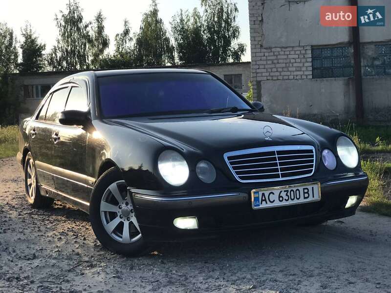 Седан Mercedes-Benz E-Class 2000 в Ковелі