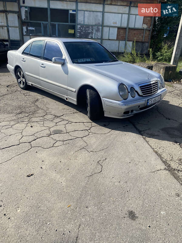 Седан Mercedes-Benz E-Class 1999 в Черновцах