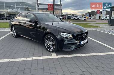Седан Mercedes-Benz E-Class 2016 в 