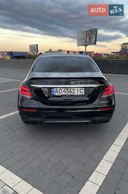 Седан Mercedes-Benz E-Class 2016 в 