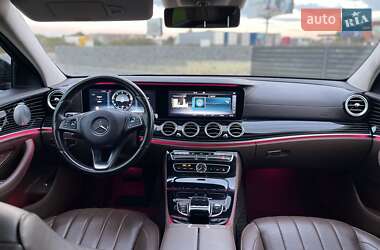 Седан Mercedes-Benz E-Class 2016 в 