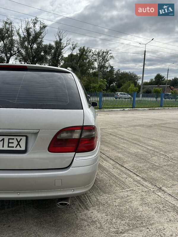 Универсал Mercedes-Benz E-Class 2003 в Черновцах