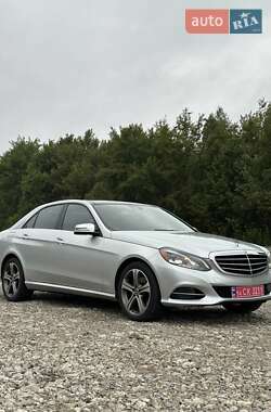 Седан Mercedes-Benz E-Class 2013 в Львове