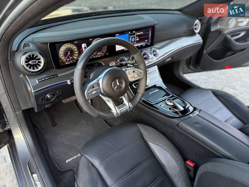 Седан Mercedes-Benz E-Class 2016 в Дніпрі