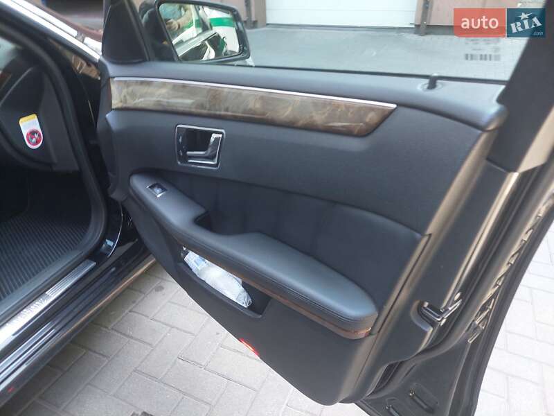 Седан Mercedes-Benz E-Class 2010 в Запорожье
