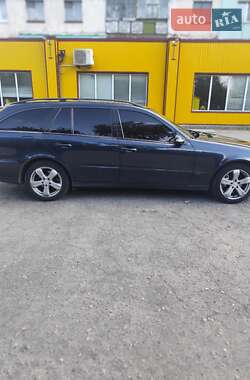 Универсал Mercedes-Benz E-Class 2005 в 