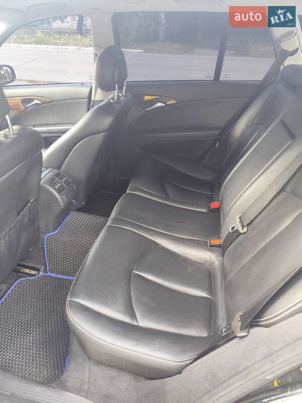 Универсал Mercedes-Benz E-Class 2005 в Хороле