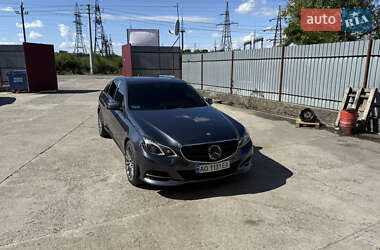 Седан Mercedes-Benz E-Class 2013 в Ужгороде