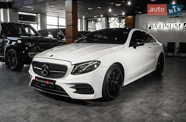 Купе Mercedes-Benz E-Class 2017 в 