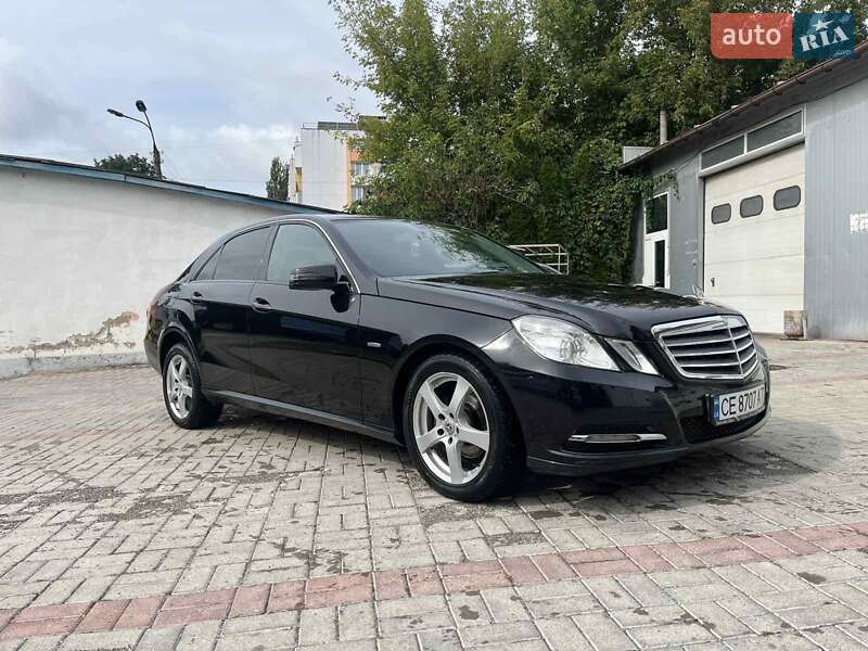Седан Mercedes-Benz E-Class 2011 в 