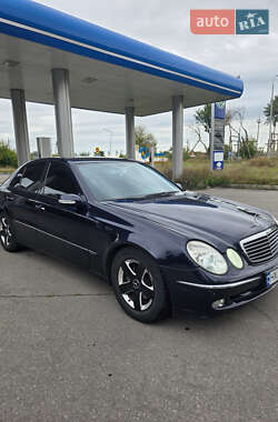 Седан Mercedes-Benz E-Class 2003 в 