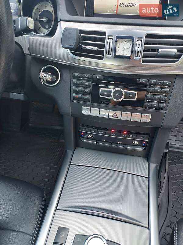 Седан Mercedes-Benz E-Class 2013 в Києві