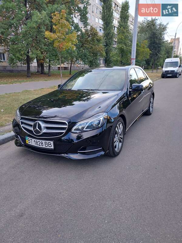 Седан Mercedes-Benz E-Class 2013 в Києві