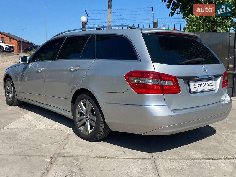 Универсал Mercedes-Benz E-Class 2010 в Киеве