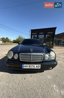 Седан Mercedes-Benz E-Class 1998 в Измаиле