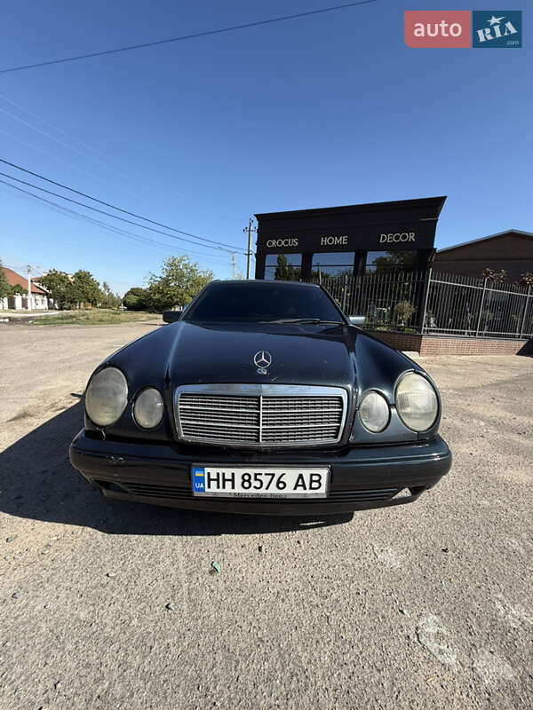 Mercedes-Benz E-Class 1998