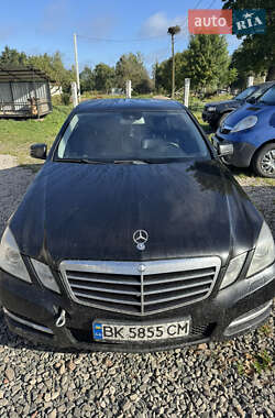 Mercedes-Benz E-Class 2011