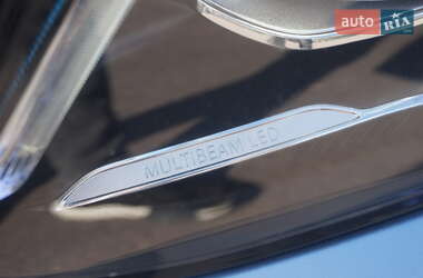 Седан Mercedes-Benz E-Class 2016 в 