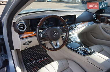 Седан Mercedes-Benz E-Class 2016 в 