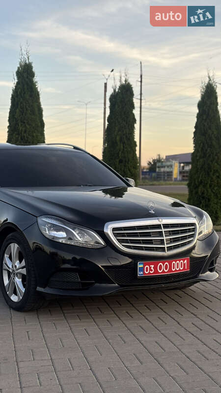 Универсал Mercedes-Benz E-Class 2015 в Нововолынске