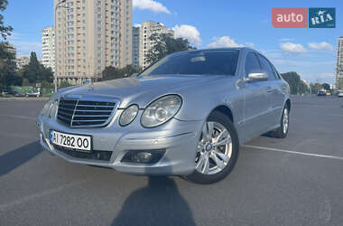Седан Mercedes-Benz E-Class 2007 в Киеве