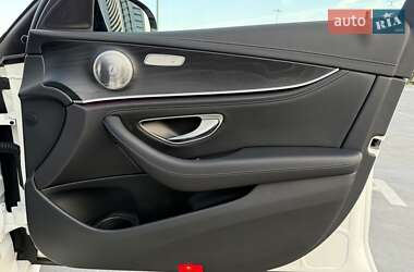 Седан Mercedes-Benz E-Class 2022 в 