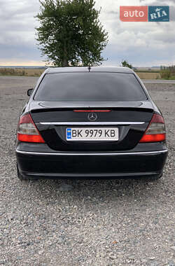 Седан Mercedes-Benz E-Class 2006 в  фото 13 Седан Mercedes-Benz E-Class 2006 в