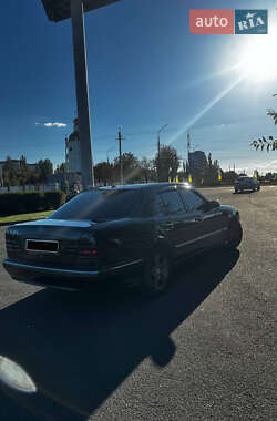 Седан Mercedes-Benz E-Class 1999 в 