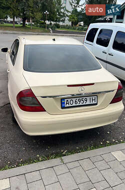 Седан Mercedes-Benz E-Class 2007 в Сваляві