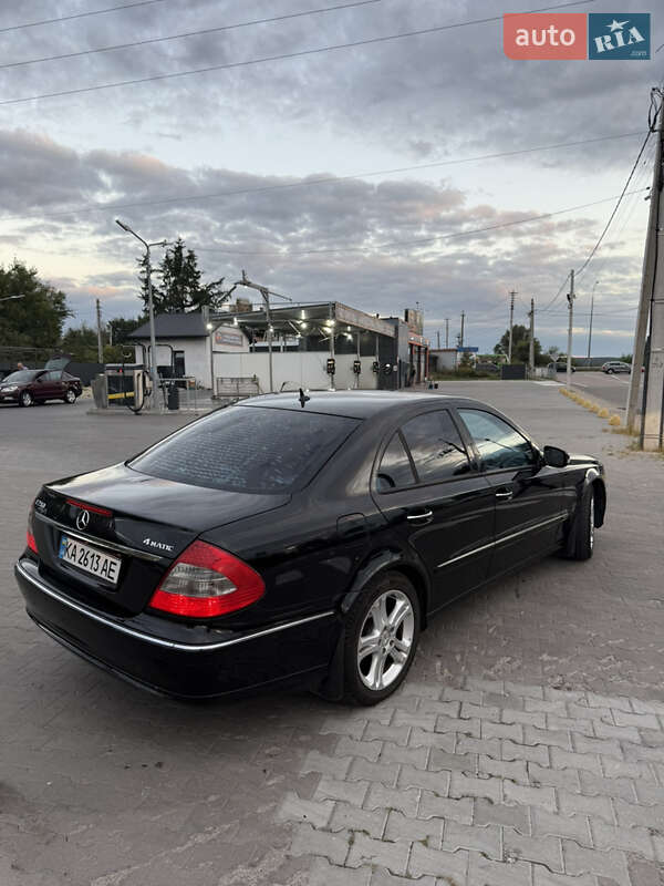Седан Mercedes-Benz E-Class 2007 в Ворзеле