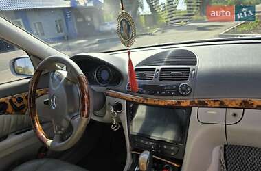 Седан Mercedes-Benz E-Class 2002 в 