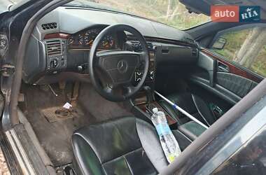Седан Mercedes-Benz E-Class 1996 в Полтаве