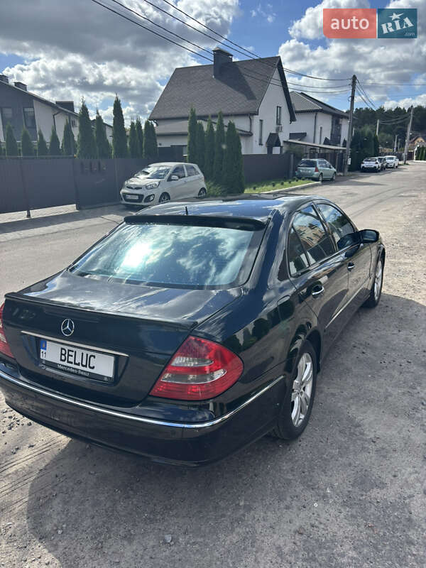 Седан Mercedes-Benz E-Class 2003 в Броварах