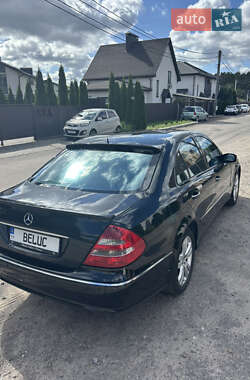 Седан Mercedes-Benz E-Class 2003 в 