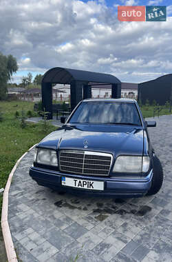 Седан Mercedes-Benz E-Class 1994 в 