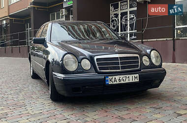 Седан Mercedes-Benz E-Class 1997 в Житомире