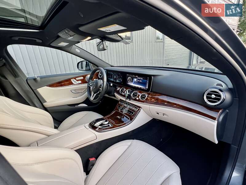 Седан Mercedes-Benz E-Class 2019 в Киеве