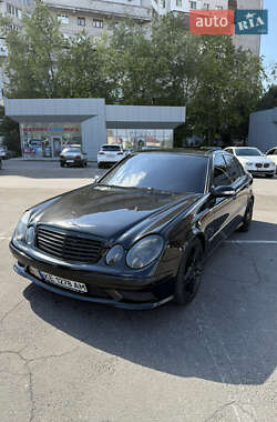 Седан Mercedes-Benz E-Class 2002 в Днепре