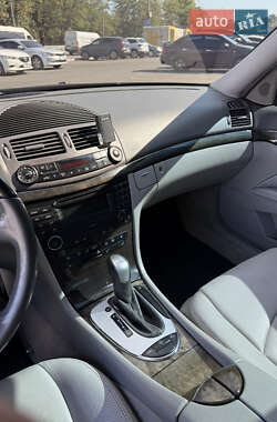 Седан Mercedes-Benz E-Class 2002 в 