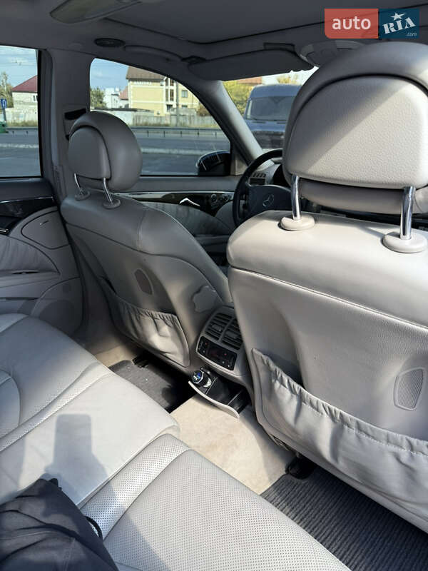 Седан Mercedes-Benz E-Class 2002 в Днепре