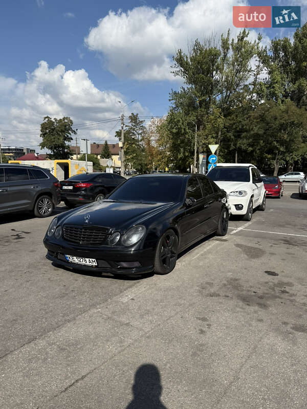 Седан Mercedes-Benz E-Class 2002 в Днепре