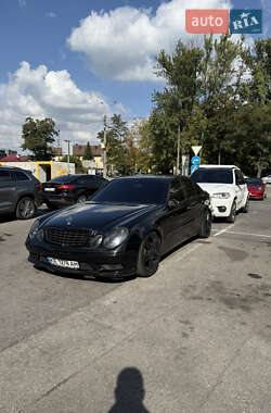 Седан Mercedes-Benz E-Class 2002 в 