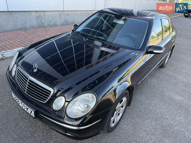 Седан Mercedes-Benz E-Class 2004 в Білій Церкві